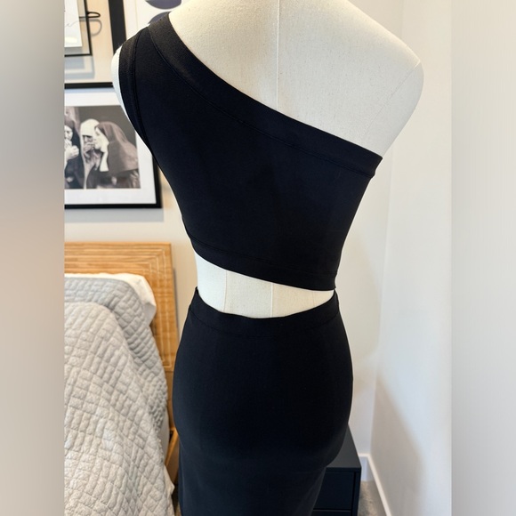 NWT BCBG Maxazria Courte Cutout Dress, Black, SMALL - Picture 7 of 11